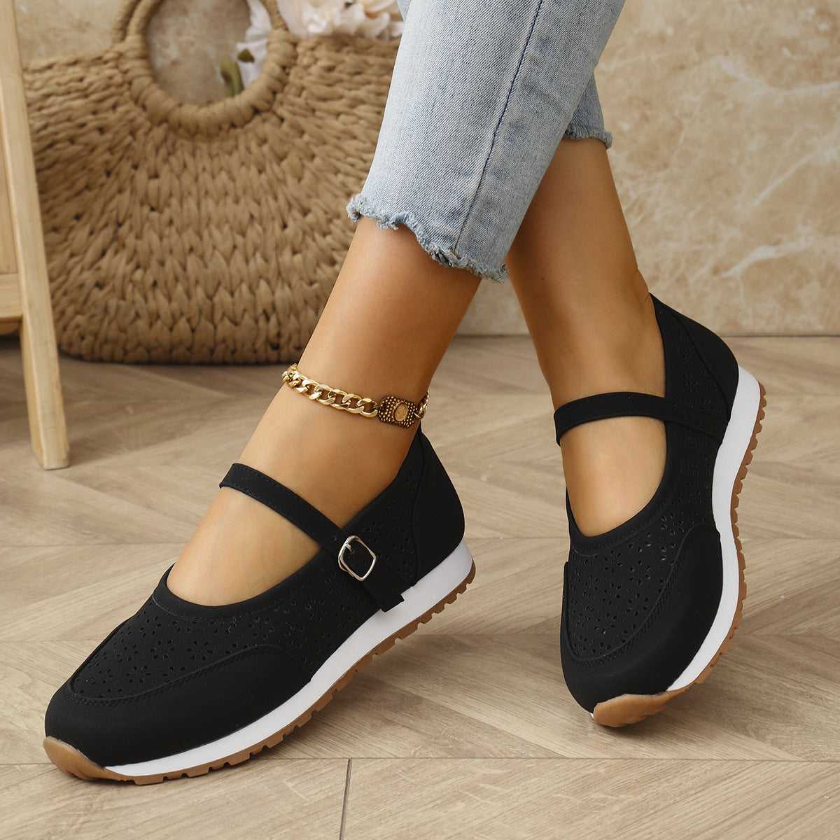STELLA | Women´s casual loafers with straps