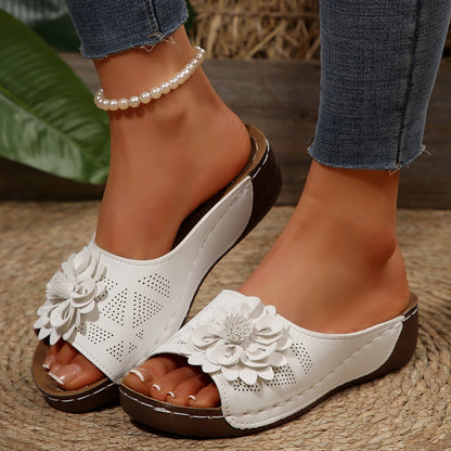 OLIVIA | Women´s elegant sandals with flower design